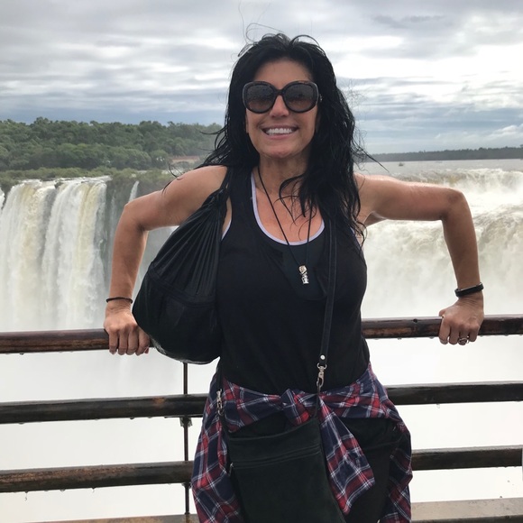 Meet your Posher, Monica - Picture 3 of 8